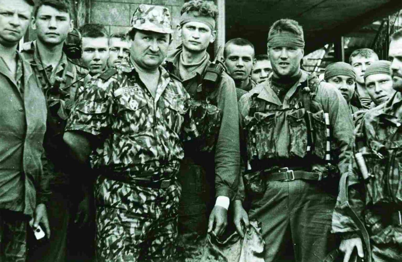 В этом году исполнилось бы 75 лет «окопному генералу» - как сам он себя и называл, командующему Объединенной группировкой сил Министерства обороны России в период Первой чеченской войны Геннадию Николаевичу Трошеву.