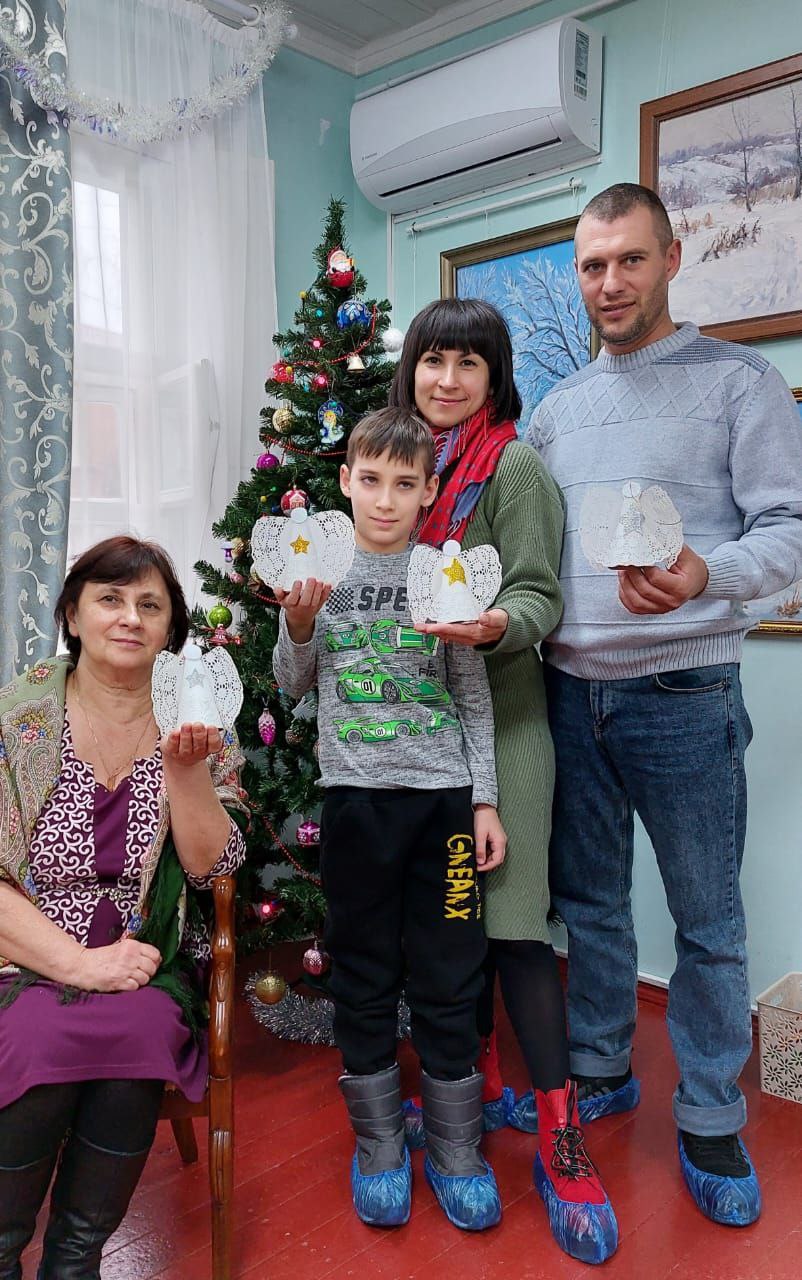 Ангел - светлый символ праздника Рождества Христова.