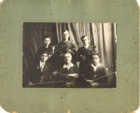 Думчев К. И его ученики из Новочеркасской музыкальной школы. 1933г.
