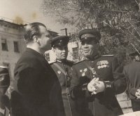 Б. В. Изюмский на встрече в Новочеркасском суворовском училище.