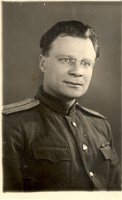 Б. В. Изюмский – преподаватель суворовского училища.