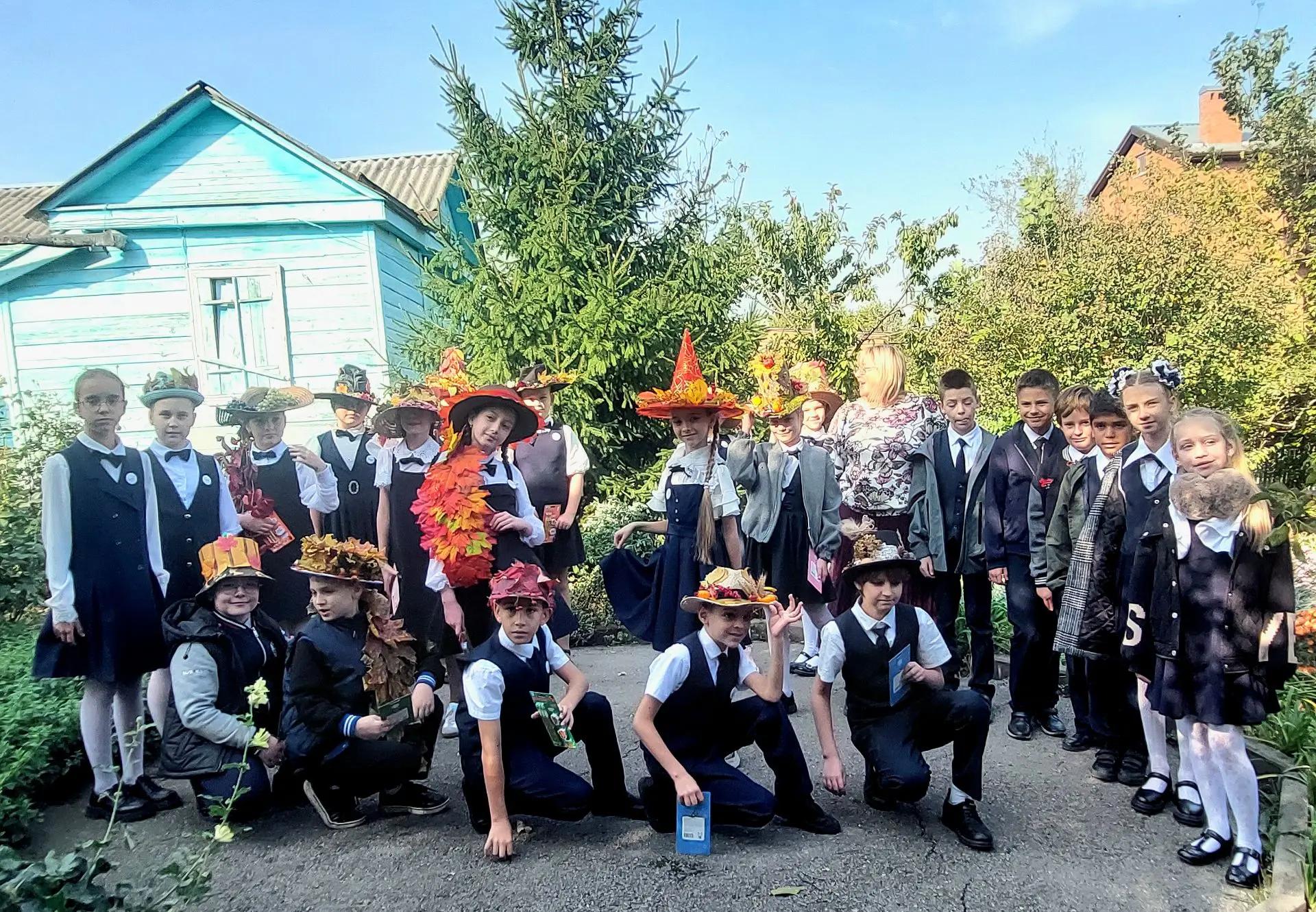 Сегодня в Доме-музее М.Б.Грекова прошёл яркий и атмосферный «Праздник осени».